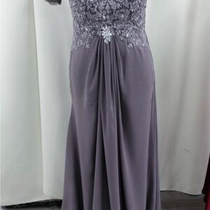 Lavender Lace Maxi Dress
Mother of the Groom dress